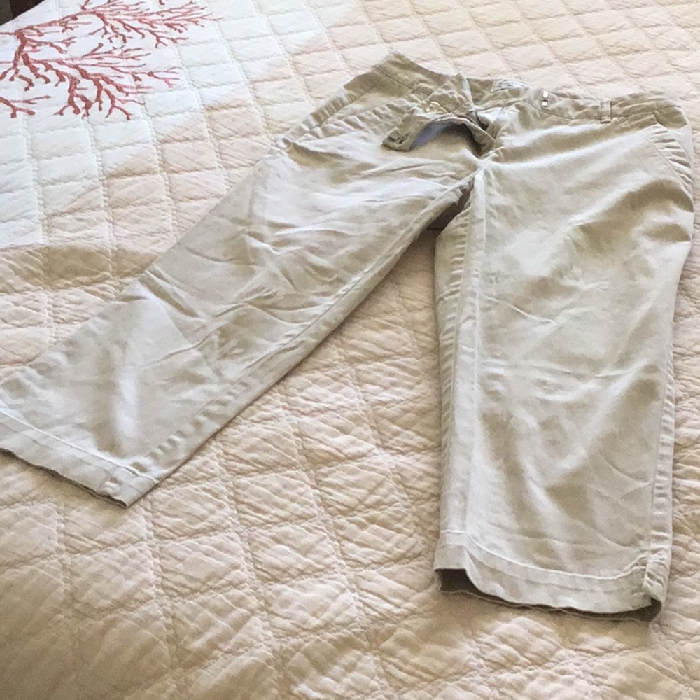 Gently used Charter Club soft cotton Capris 4p
